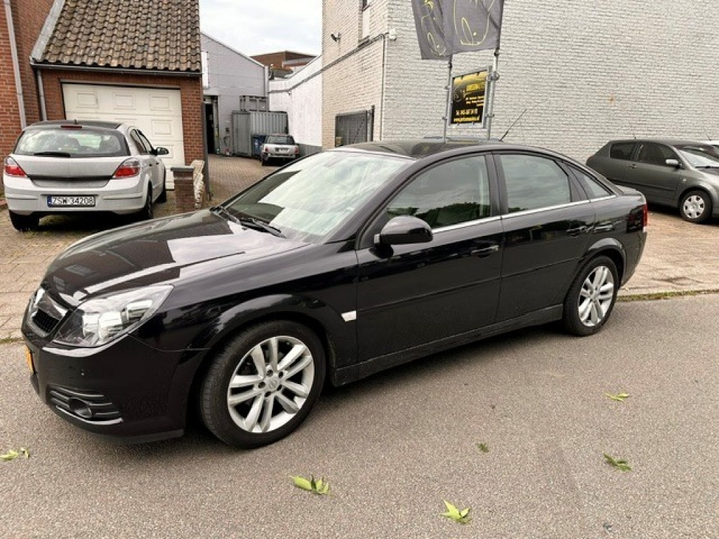OPEL VECTRA Hatchback 5 drs