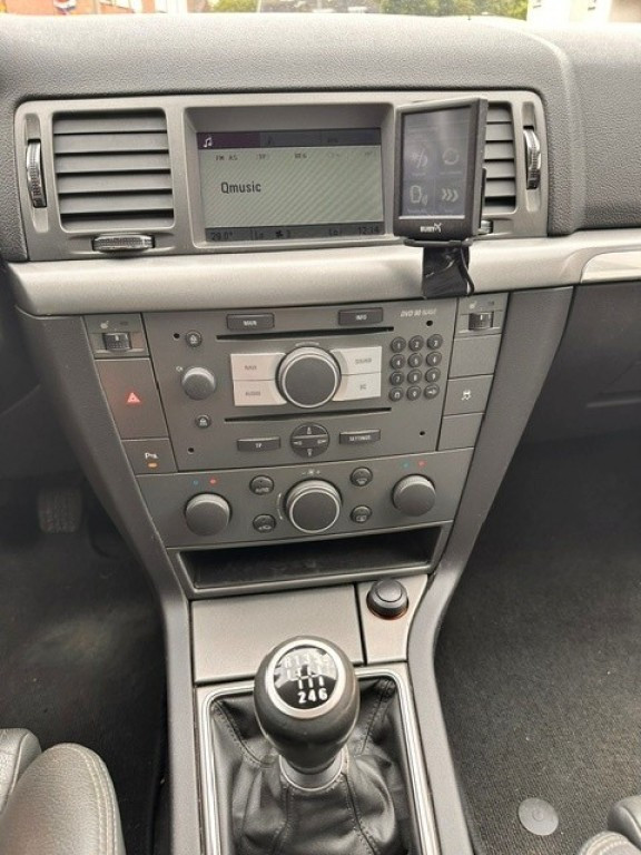 OPEL VECTRA Hatchback 5 drs