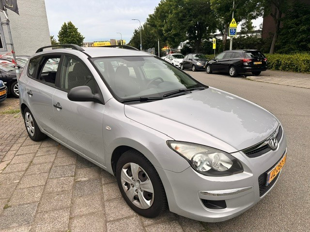 HYUNDAI I30CW Hatchback 5 drs