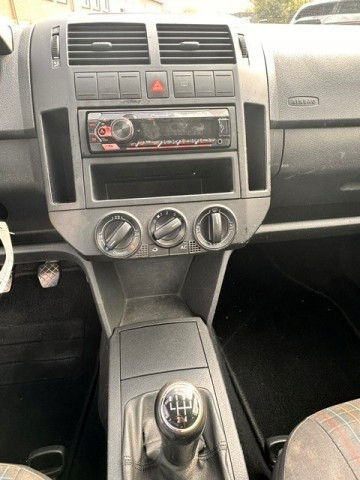 VOLKSWAGEN POLO Hatchback 5 drs