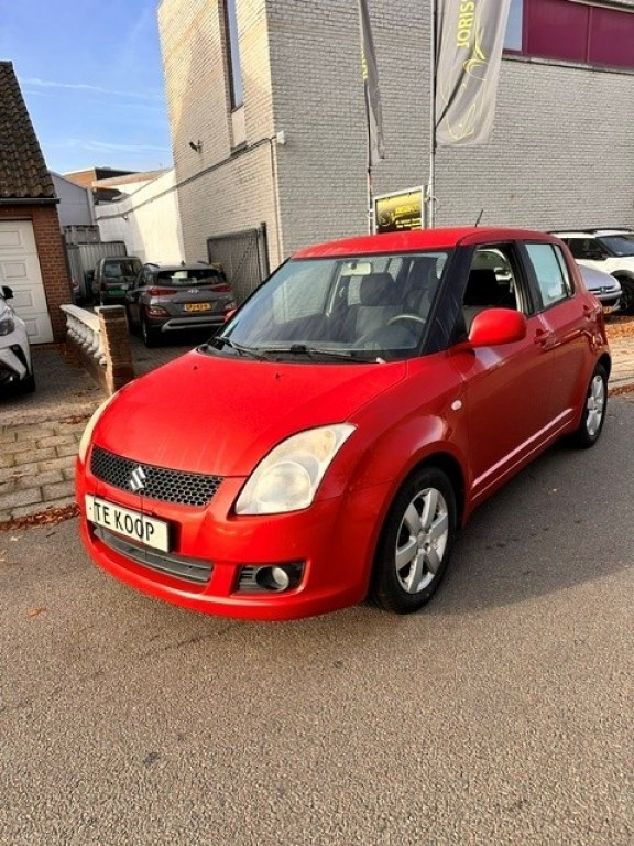 SUZUKI SWIFT Hatchback 5 drs