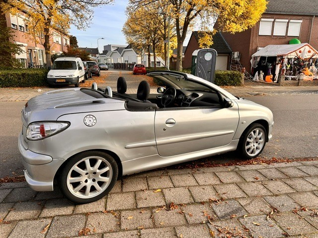 PEUGEOT 206 Cabriolet 2 drs