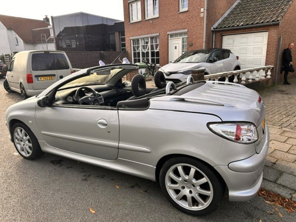 PEUGEOT 206 Cabriolet 2 drs