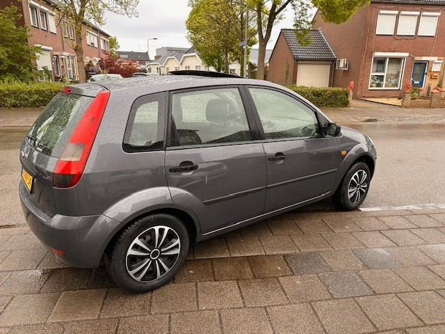 FORD FIESTA Hatchback 5 drs