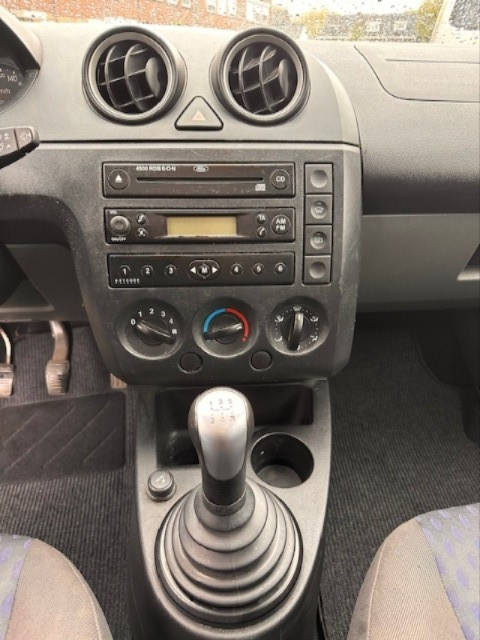 FORD FIESTA Hatchback 5 drs