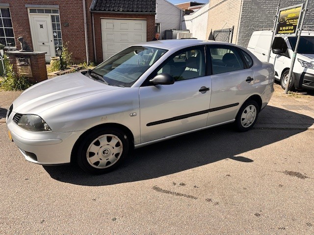 SEAT CORDOBA Sedan 4 drs