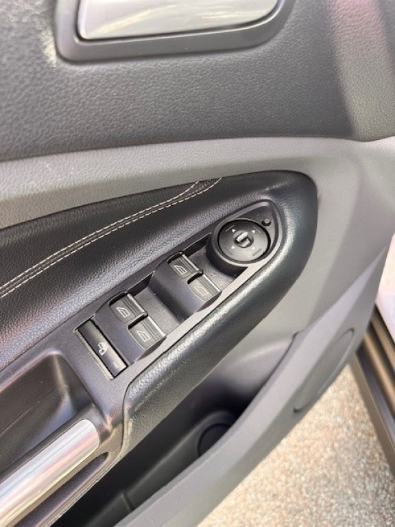 FORD C-MAX MPV Ruimtewagen 4 drs