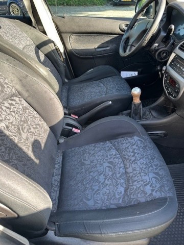 PEUGEOT 206 Stationwagon 5 drs
