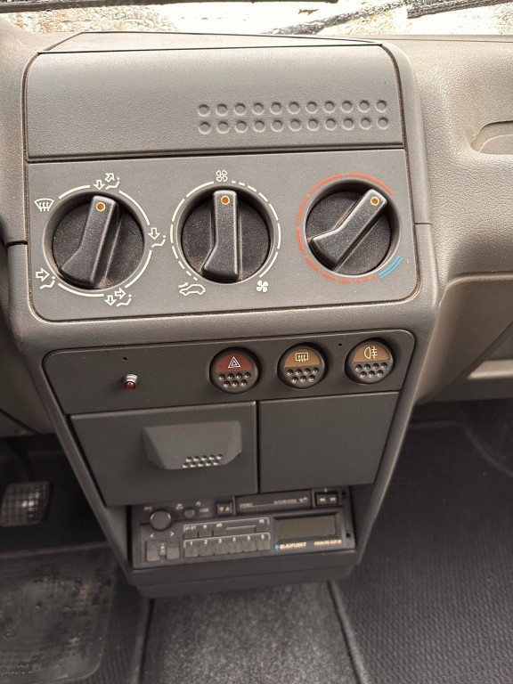 PEUGEOT 205 Hatchback 3 drs