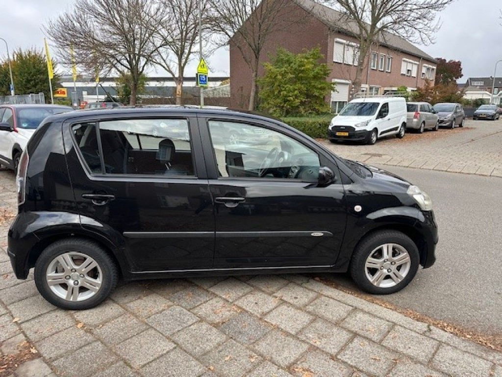 SUBARU JUSTY Hatchback 5 drs