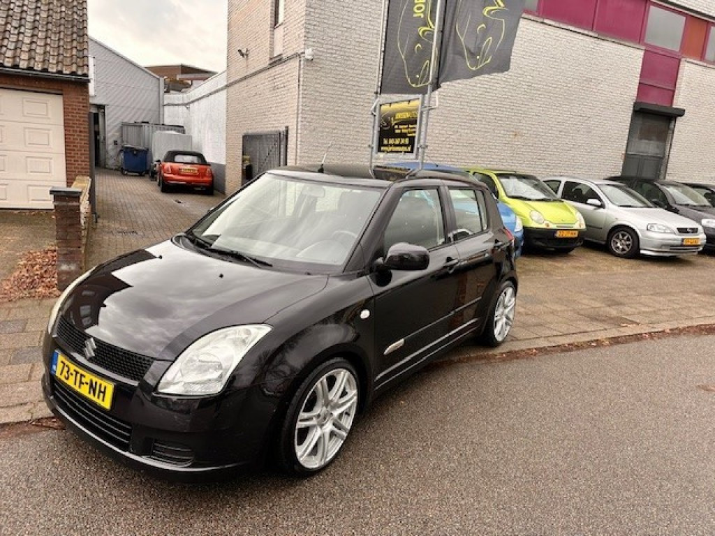 SUZUKI SWIFT Hatchback 5 drs