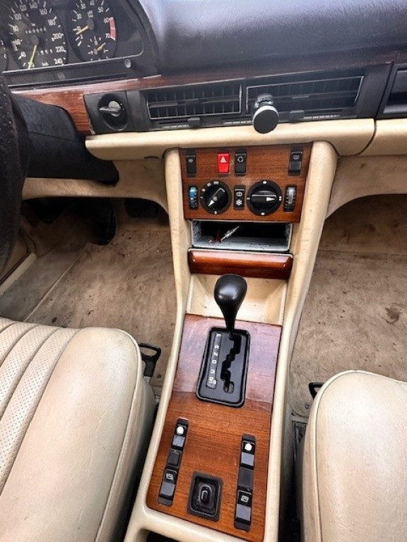 MERCEDES-BENZ SE Sedan 4 drs