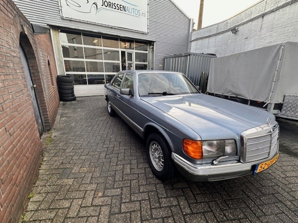 MERCEDES-BENZ SE Sedan 4 drs