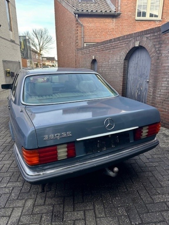 MERCEDES-BENZ SE Sedan 4 drs