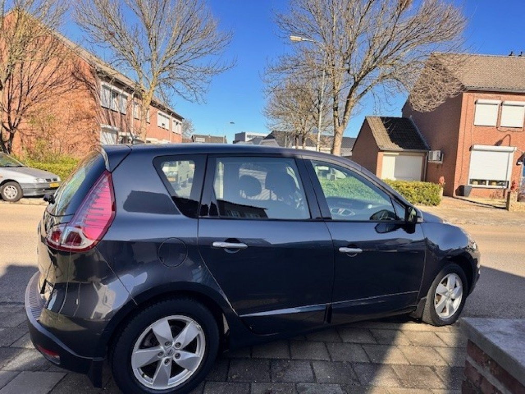 RENAULT SCENIC Hatchback 5 drs