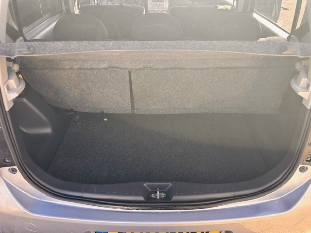 SUBARU JUSTY Hatchback 5 drs