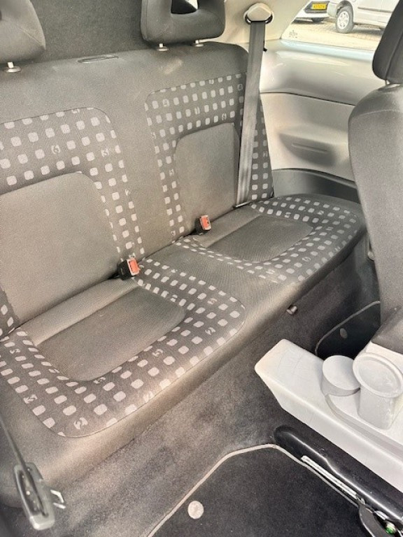 VOLKSWAGEN NEW BEETLE Hatchback 3 drs