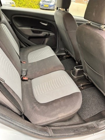 FIAT PUNTO Coupe 4 drs
