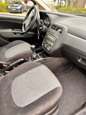 FIAT PUNTO Coupe 4 drs