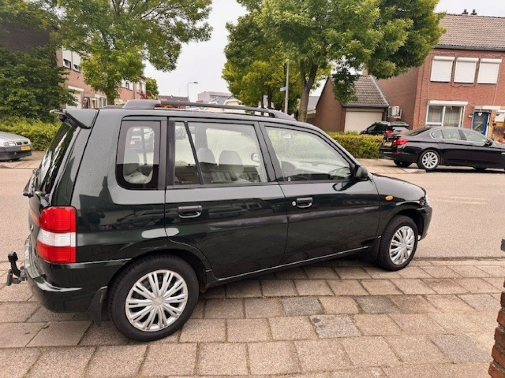 MAZDA DEMIO Stationwagon 5 drs