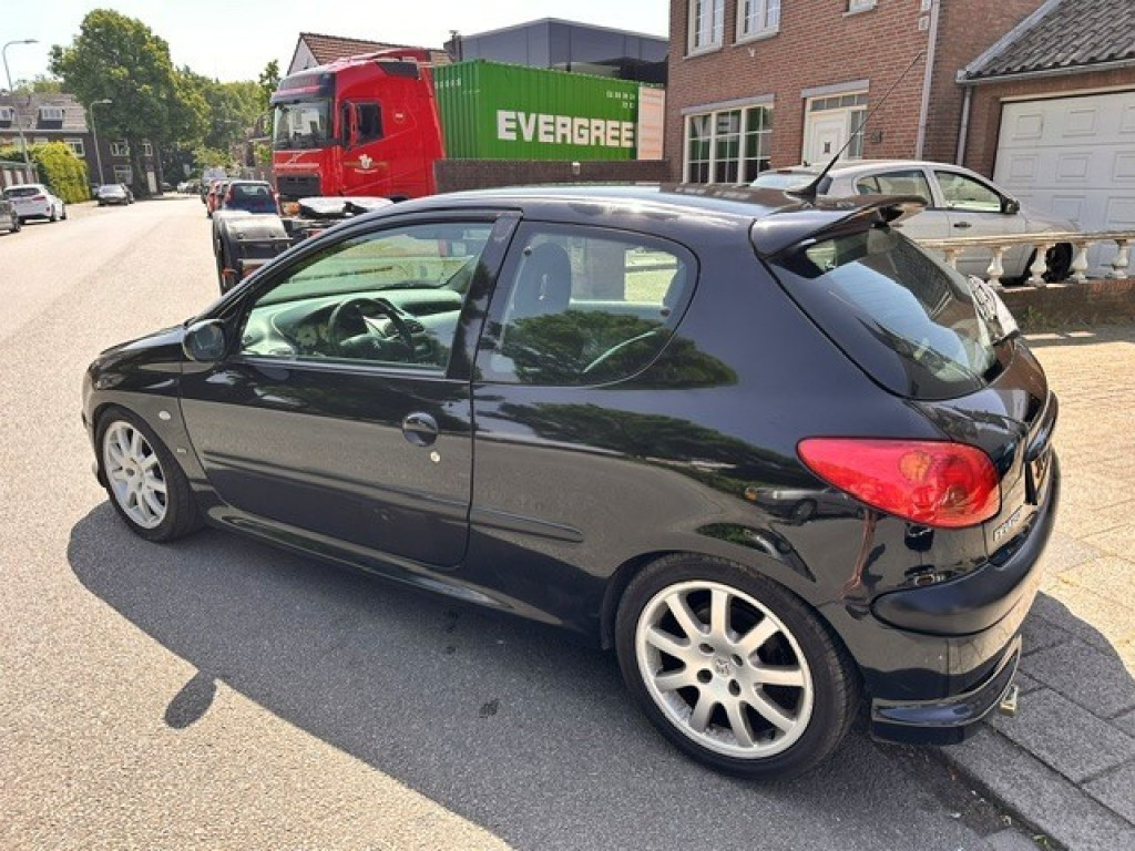 PEUGEOT 206 Hatchback 3 drs